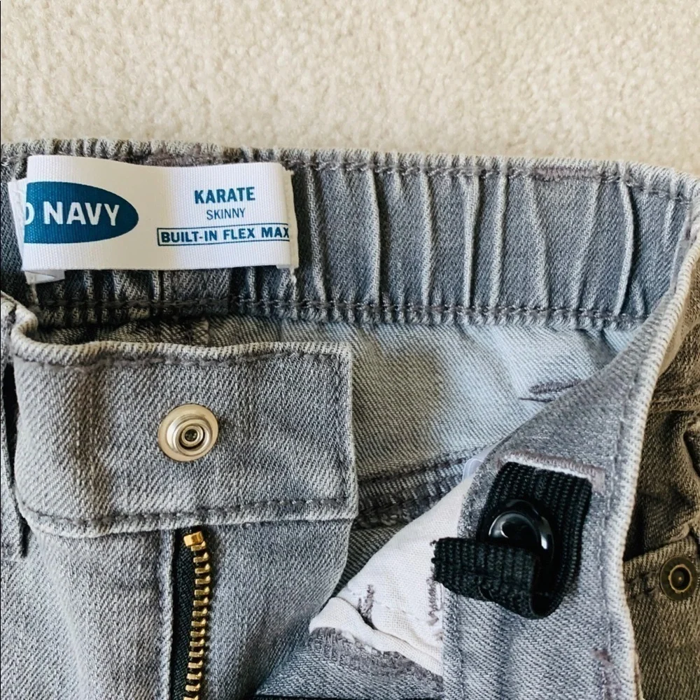 NEW WITH TAG OLD NAVY BOY 12-18mo Karate Skinny Gray Jeans